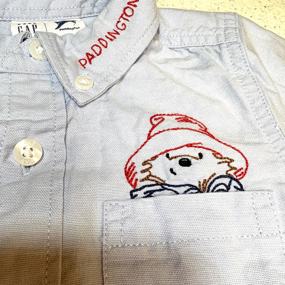 GAP Baby & Toddler Paddington Bear Embroidered Oxford Shirt - Size 2 - London - Picture 5 of 8